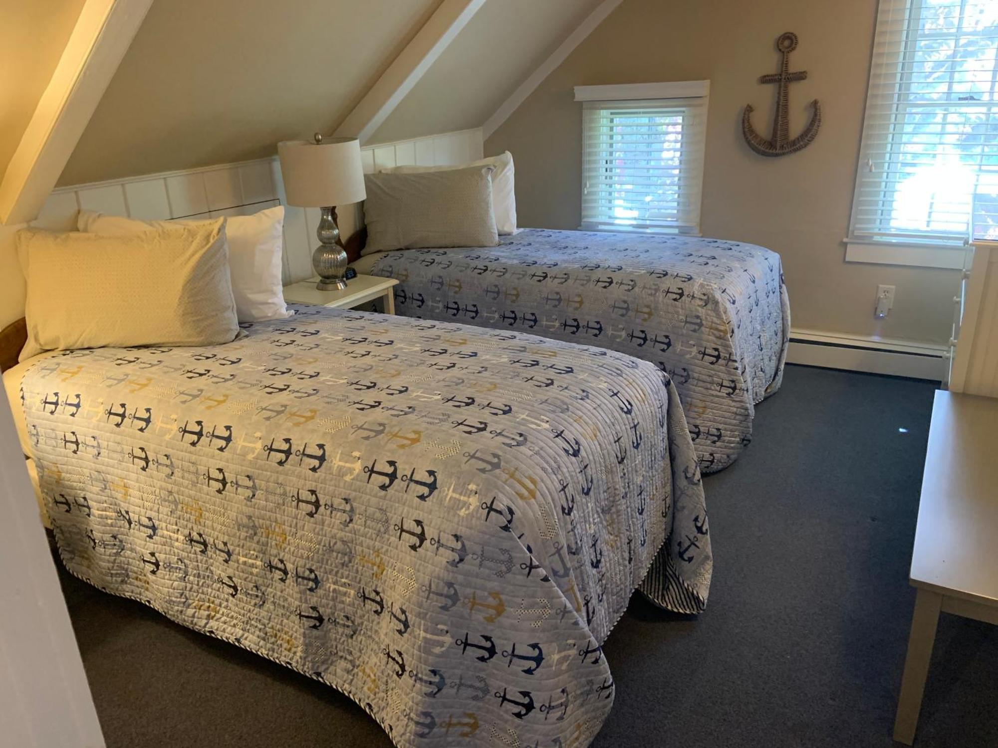 Ship'S Knees Inn East Orleans Екстериор снимка