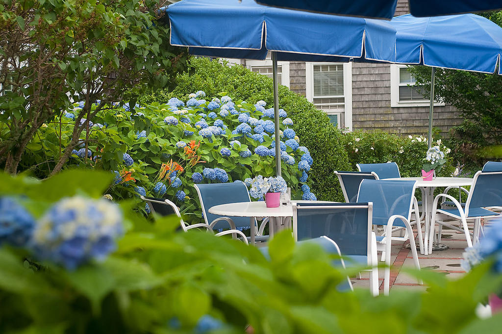 Ship'S Knees Inn East Orleans Екстериор снимка